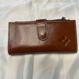 Patricia Nash leather wallet